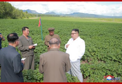 Kim Jong Un at Junghung Farm