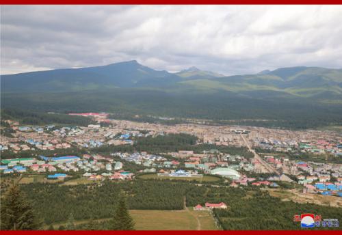 Kim Jong Un in Samjiyon