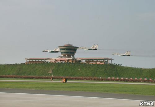 Kim Jong Un at Kalma Airport in July 2015. (Photo: KCNA)