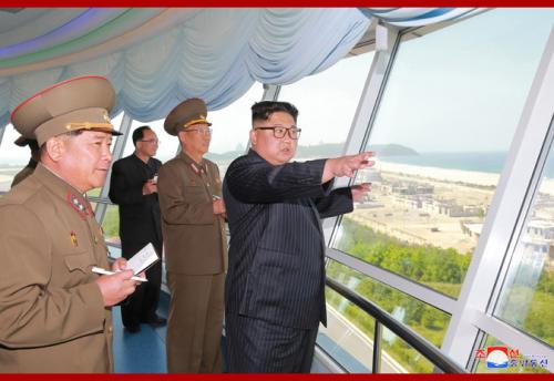 Kim Jong Un visits the Wonsan Kalma construction site in May 2018 (Photo: KCNA)
