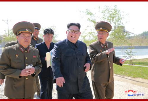 Kim Jong Un visits the Wonsan Kalma construction site in May 2018 (Photo: KCNA)