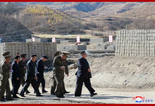 Kim Jong Un inspects a hot springs construction area in Yangdok County in October 2018 (Photo: KCNA)