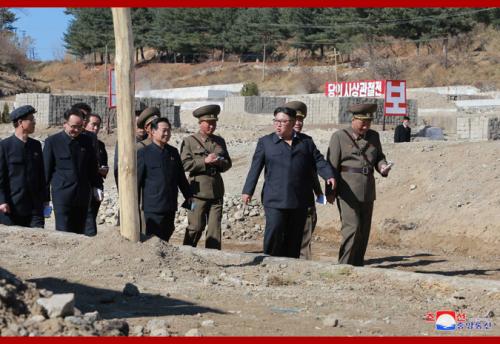 Kim Jong Un inspects a hot springs construction area in Yangdok County in October 2018 (Photo: KCNA)